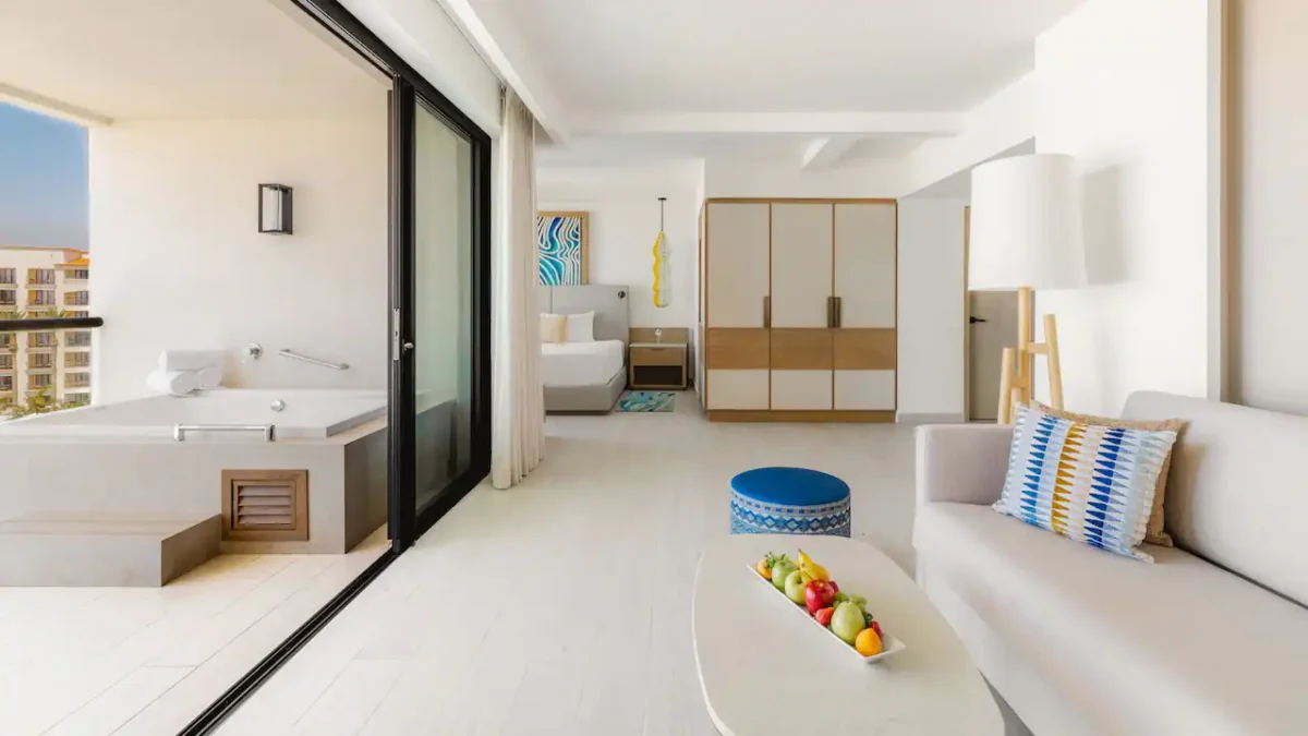 Club Deluxe Oceanfront Studio Suite with king bed, outdoor hot tub, and ocean views at Hyatt Ziva Los Cabos.